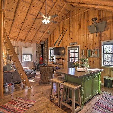 Scenic Greers Ferry Cabin With Deck And Fire Pit! Heber Springs Exterior photo
